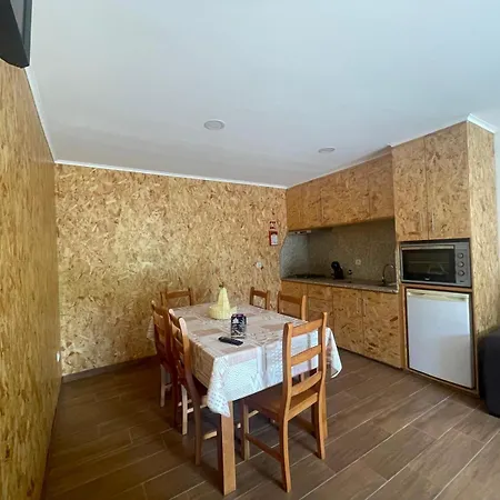 Campismo Rural Rio Caldo Pensión Gerês