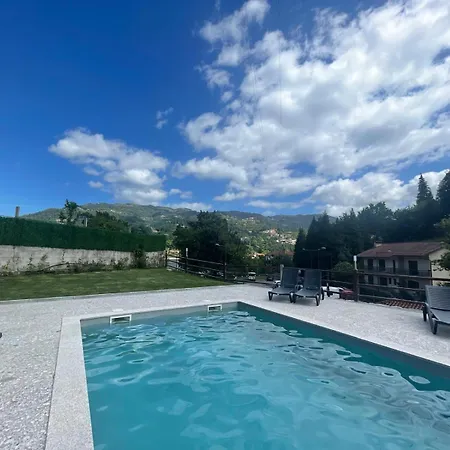 Campismo Rural Rio Caldo 3*