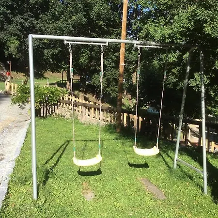 Campismo Rural Rio Caldo Pensión Gerês