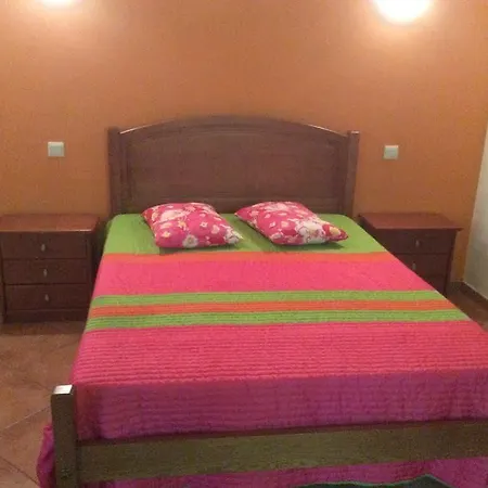 Campismo Rural Rio Caldo 3*